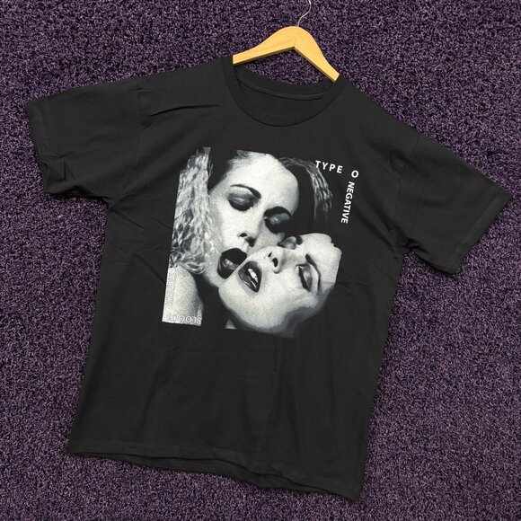 Type O Negative Bloody Kisses Album Art Metal Band T-Shirt L - Picture 3 of 4
